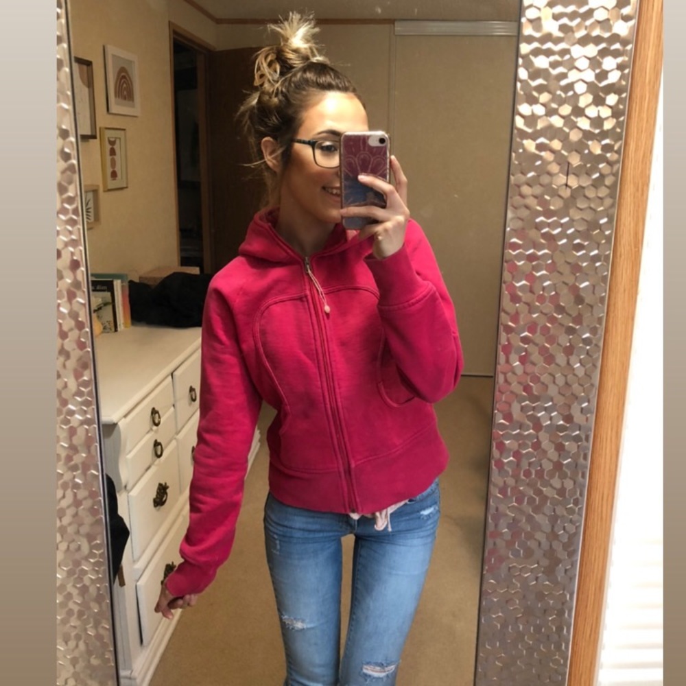 Beautiful coral lululemon scuba hoody